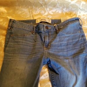 Hollister Jean's! size 7 short